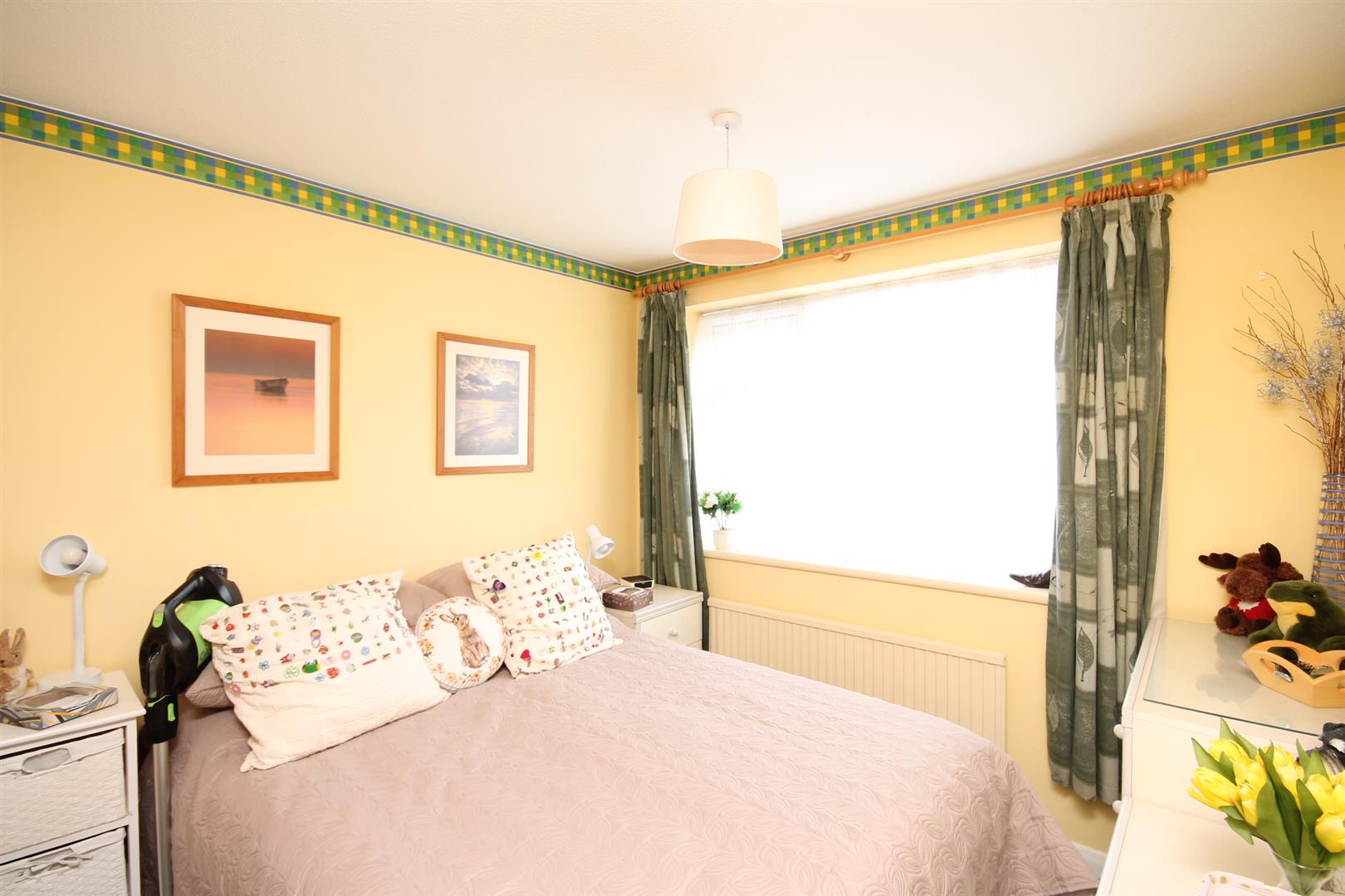 BEDROOM 2